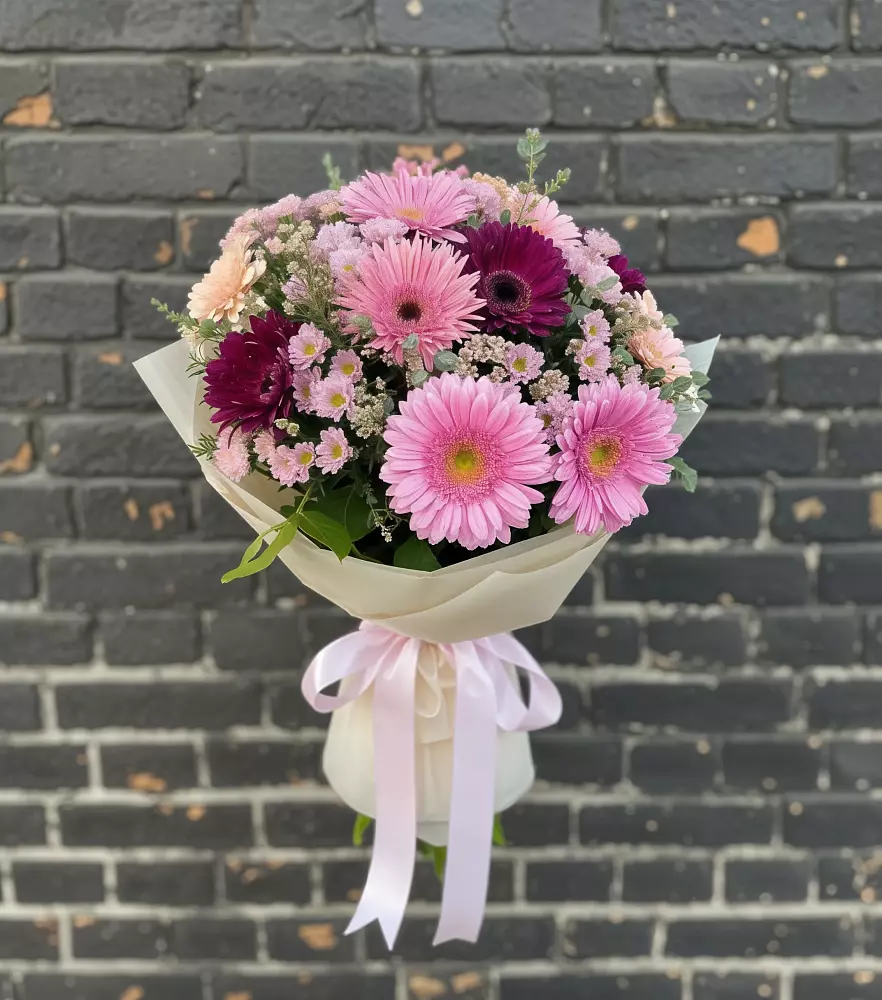 Букет цветов из: Герберы и Хризантемы в Железнодорожном Иркутской области