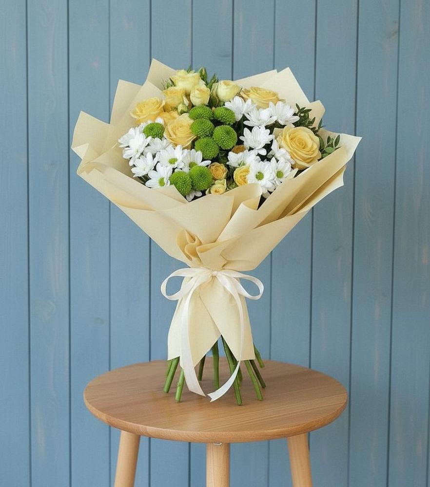 Букет цветов из: Хризантемы и Розы в Железнодорожном Иркутской области