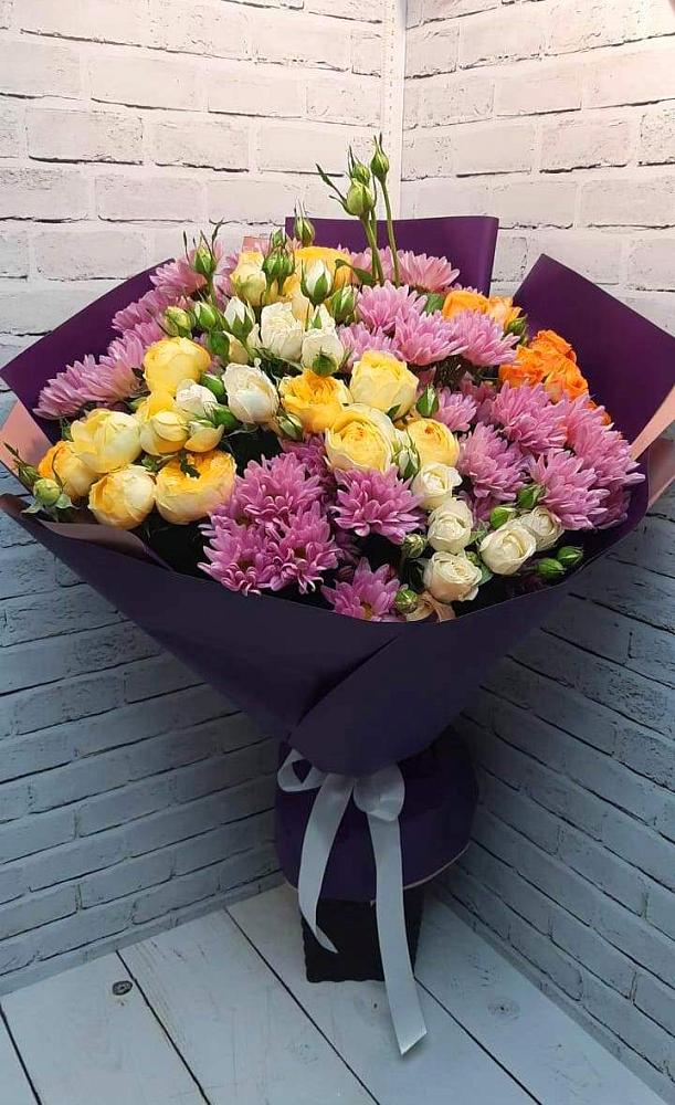 Букет цветов из: Хризантемы и Розы в Железнодорожном Иркутской области