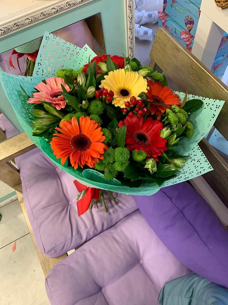 Букет цветов из: Герберы, Хризантемы и Альстромерии в Железнодорожном Иркутской области