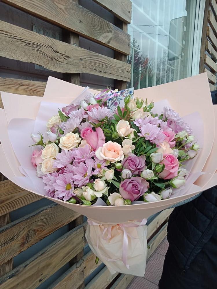 Букет цветов из: Розы и Хризантемы в Железнодорожном Иркутской области