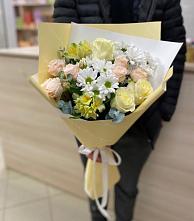 Букет цветов из:  Альстромерии, Розы и Хризантемы в Железнодорожном Иркутской области