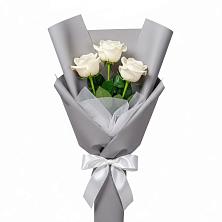 Букет 3 белые розы в Железнодорожном Иркутской области