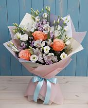 Букет цветов из:  Лизиантусы, Розы, Альстромерии и Гипсофила в Железнодорожном Иркутской области