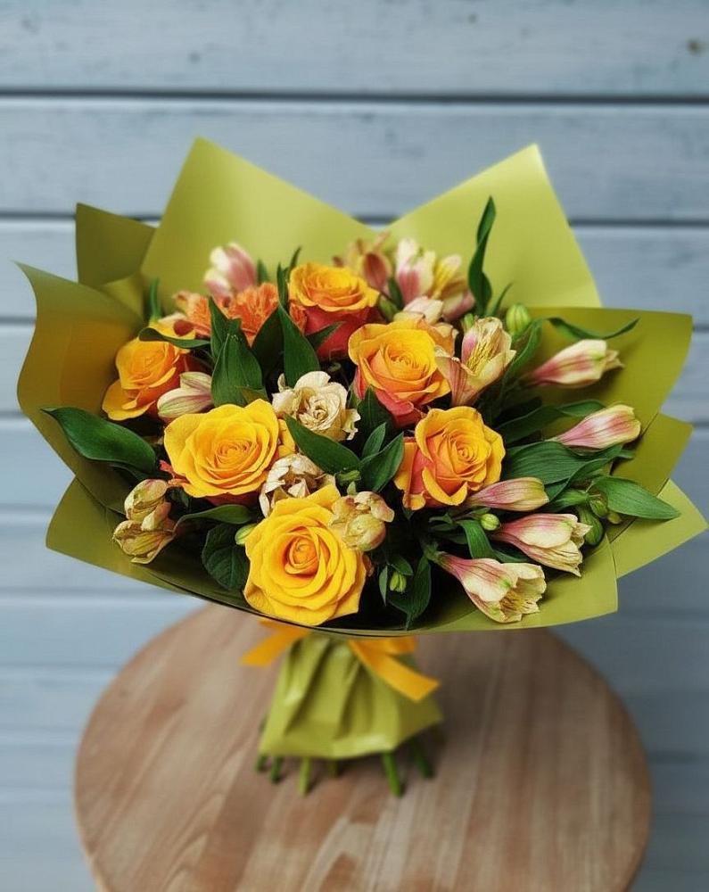 Букет цветов из: Альстромерии и Розы в Железнодорожном Иркутской области