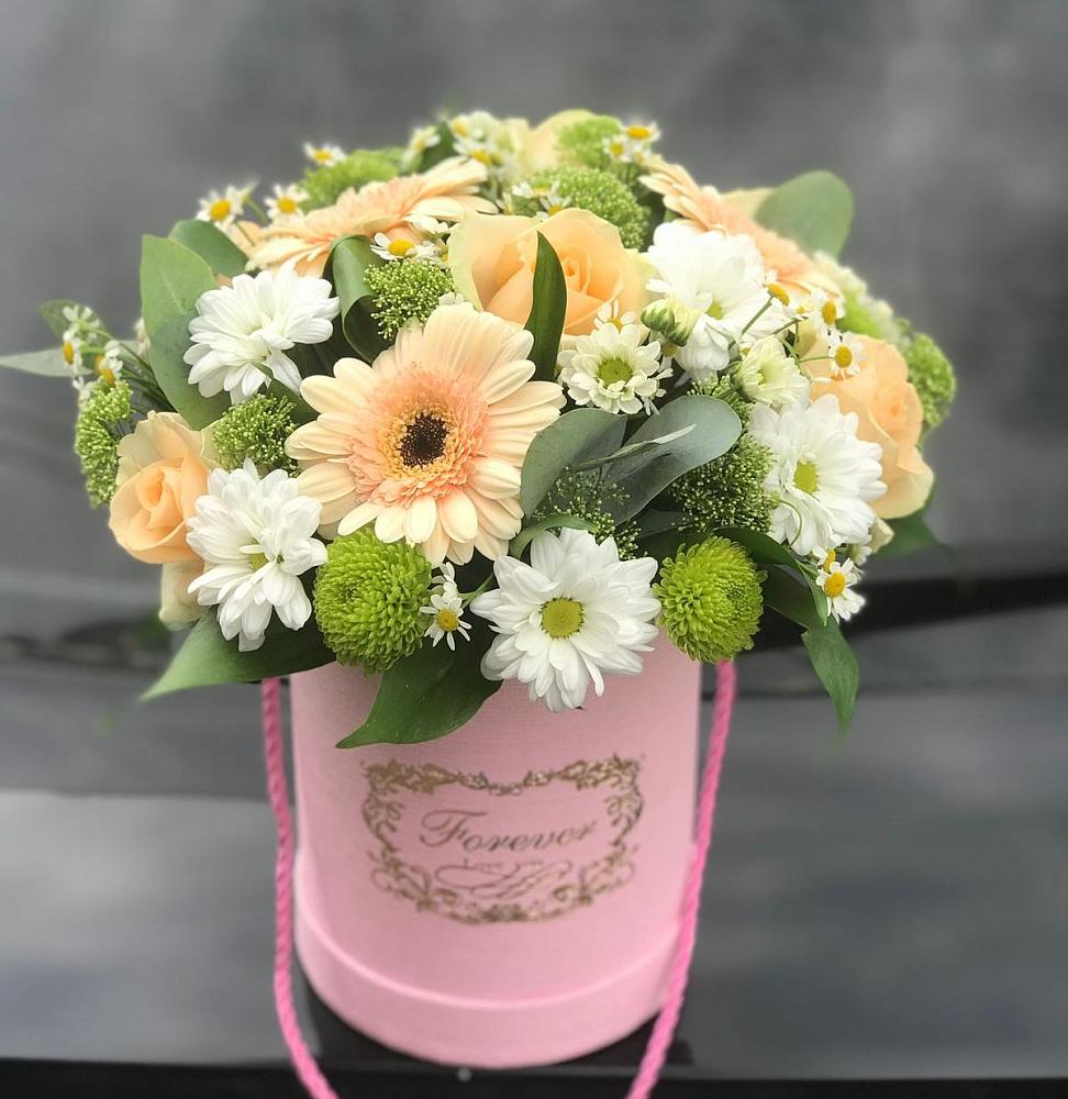 Цветочная композиция из Розы, Герберы и Хризантемы в шляпной коробке в Железнодорожном Иркутской области