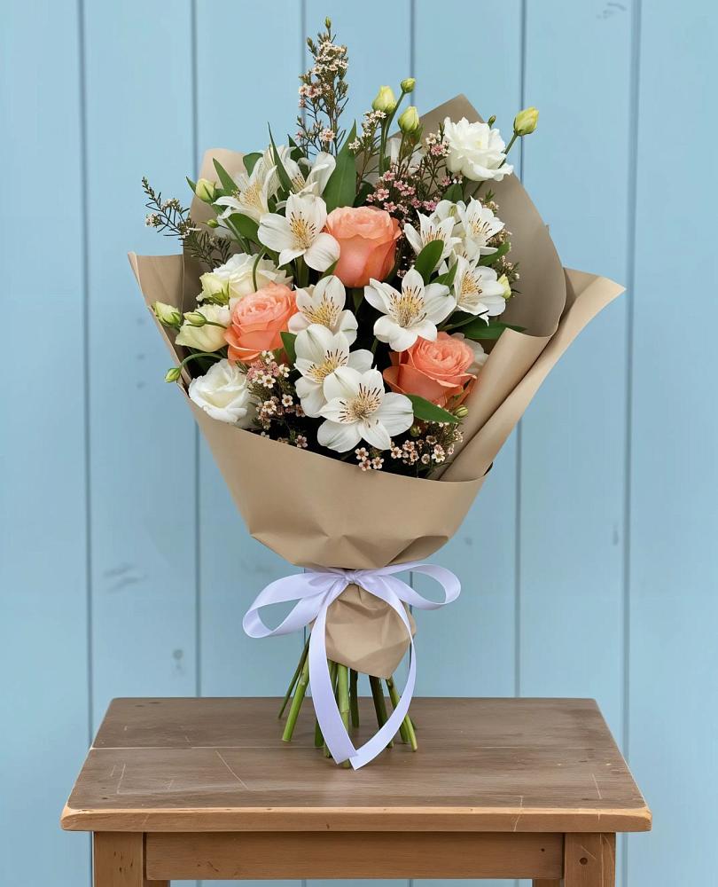 Букет цветов из: Альстромерии, Лизиантусы, Розы и Хризантемы в Железнодорожном Иркутской области
