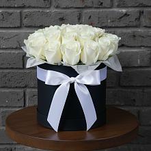 Цветочная композиция из Розы в шляпной коробке в Железнодорожном Иркутской области